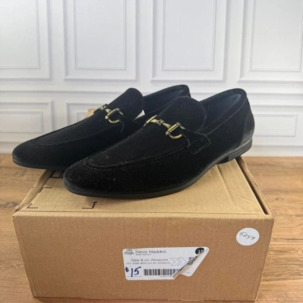 Steve Madden Black Velvet Loafers with Gold Buckle size 11.5'